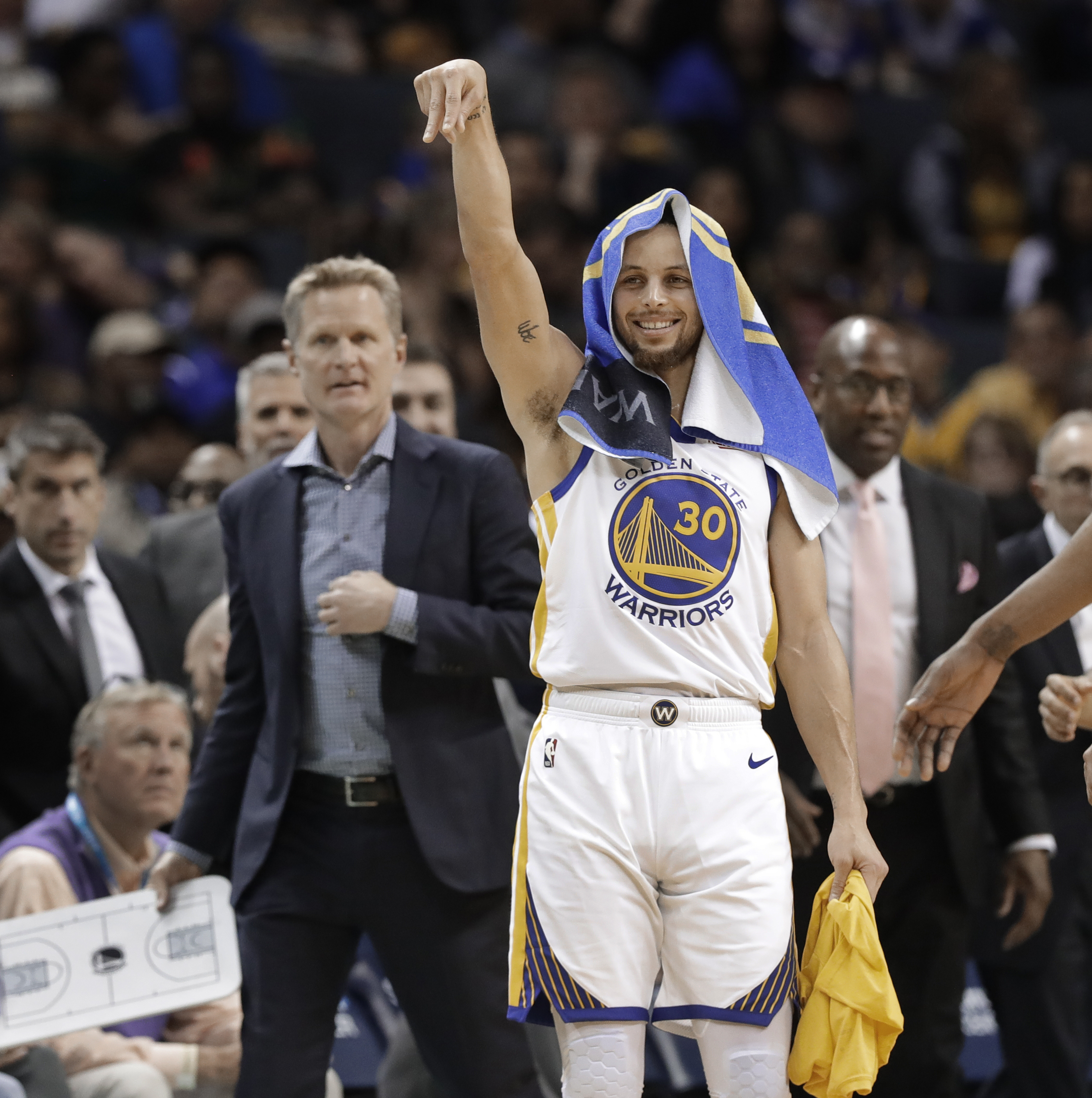 某年四月的 某年四月的